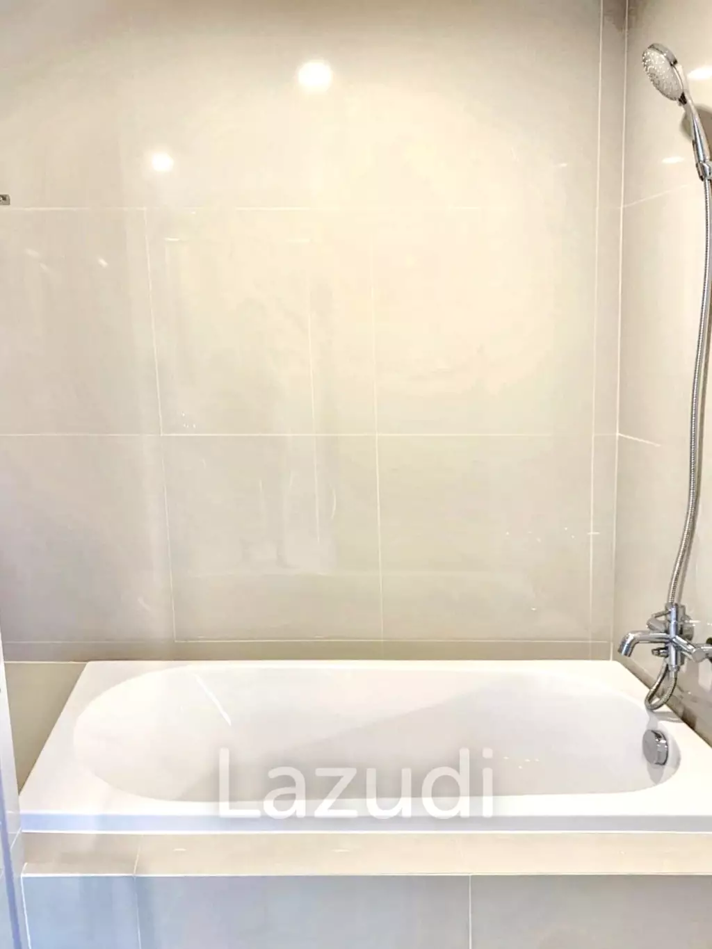 2 Beds 95 SQ.M Noble Above Wireless-Ruamrudee