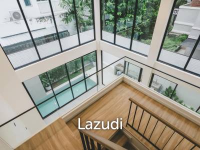 Modern 3.5-Storey Detached House in Bang Chak Bangkok