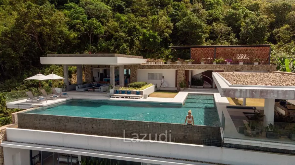 Paradise Awaits: Ultra-Luxury Villa with Ocean Views in Bang Por