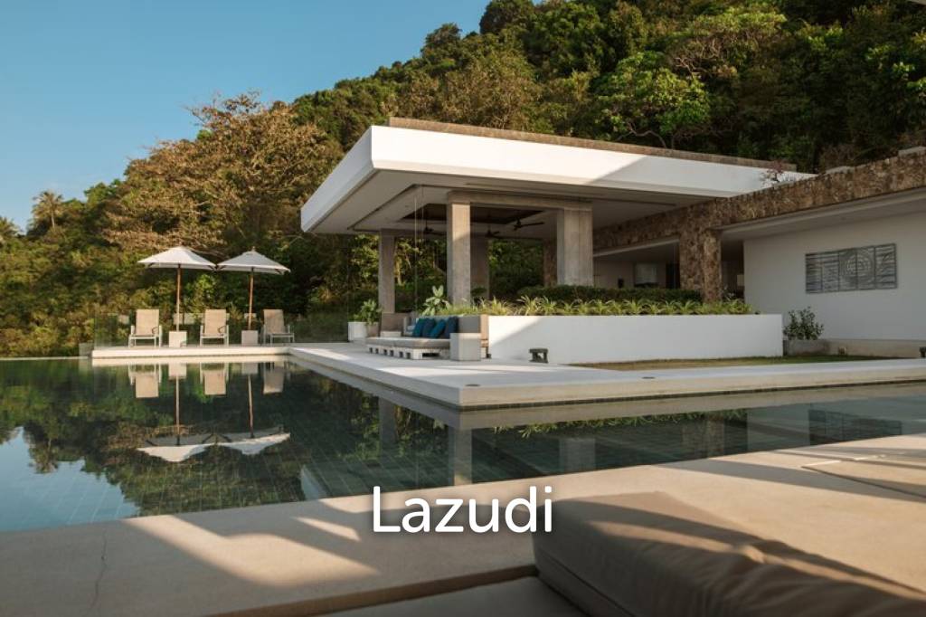 Paradise Awaits: Ultra-Luxury Villa with Ocean Views in Bang Por