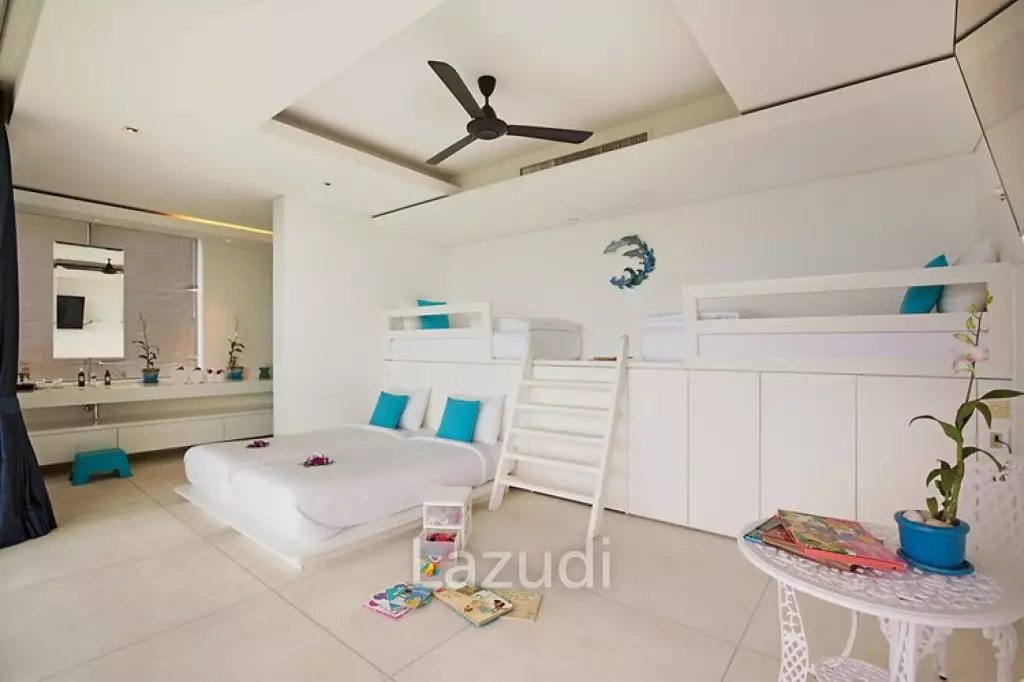 Paradise Awaits: Ultra-Luxury Villa with Ocean Views in Bang Por