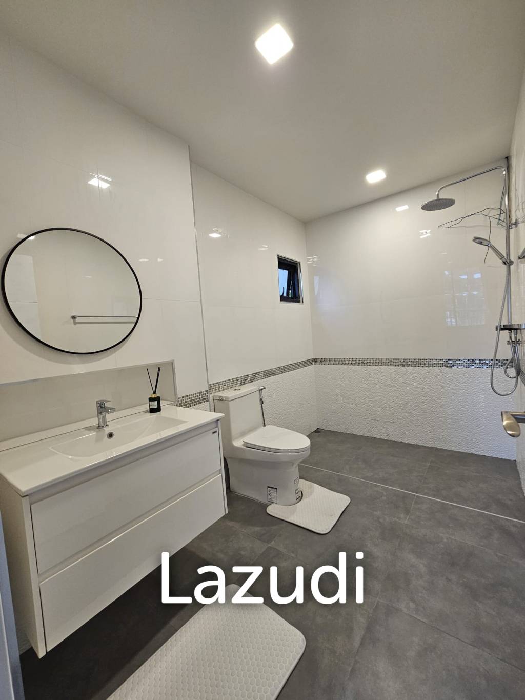 Newly Renovated 4 Bedroom Pool Villa In Chalong