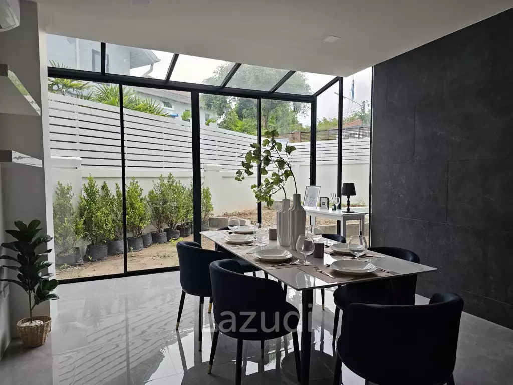 Newly Renovated 4 Bedroom Pool Villa In Chalong