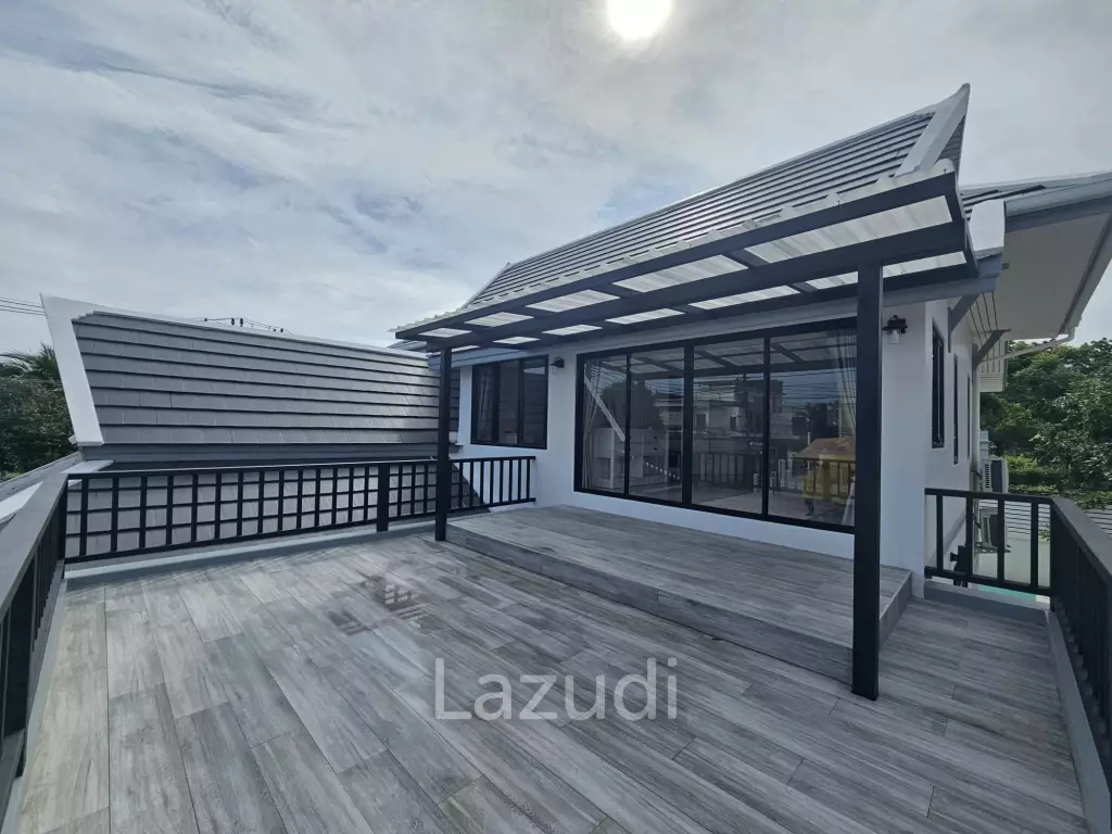 Newly Renovated 4 Bedroom Pool Villa In Chalong