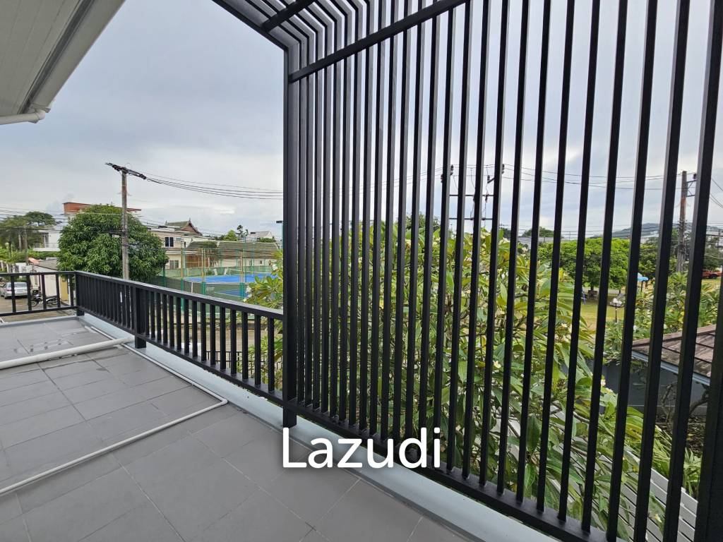 Newly Renovated 4 Bedroom Pool Villa In Chalong