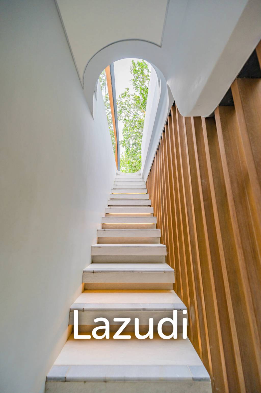 4 Bed 4 Bath 625 SQ.M Botanica The Valley