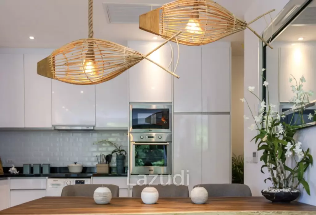 Luxurious 2-Bed Condo in Grand Kamala Falls
