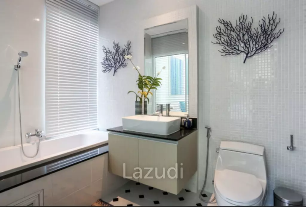 Luxurious 2-Bed Condo in Grand Kamala Falls