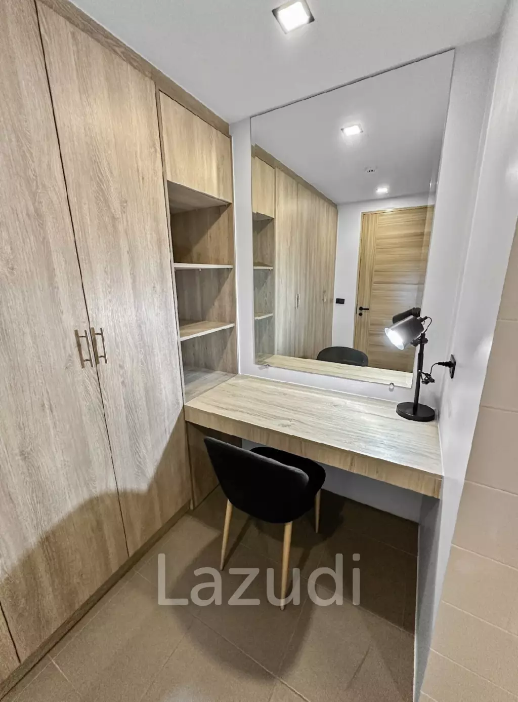 Modern 1-Bed Condo in Utopia Naiharn Phuket