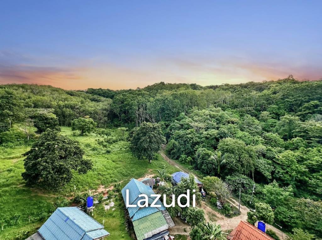 Modern 1-Bed Condo in Utopia Naiharn Phuket