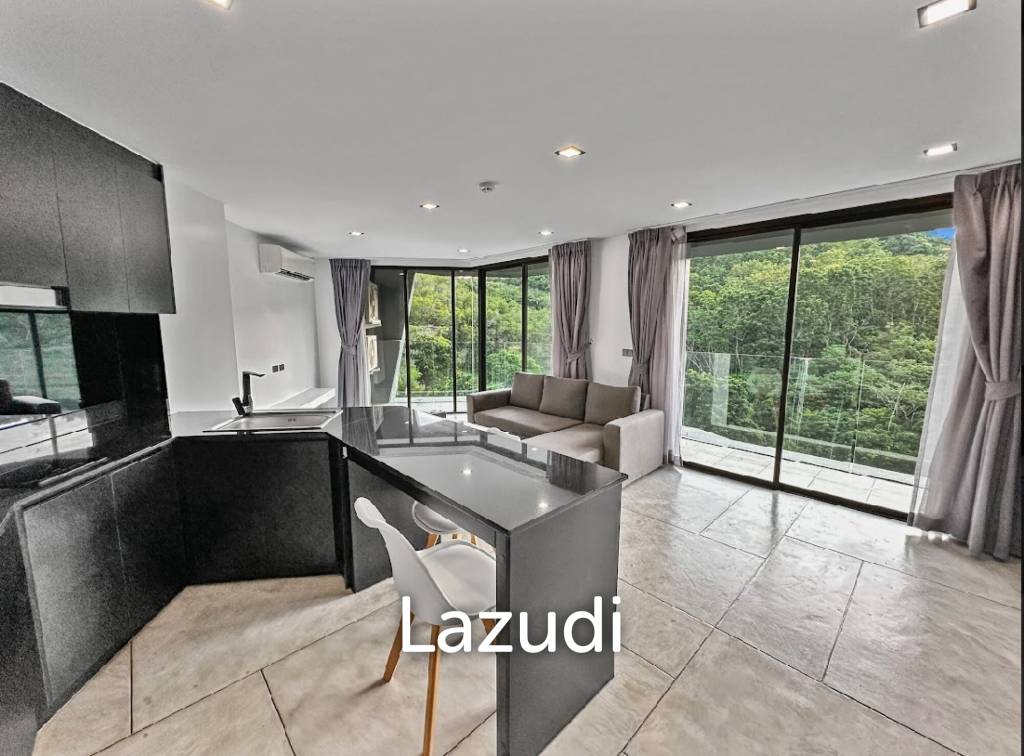 Modern 1-Bed Condo in Utopia Naiharn Phuket