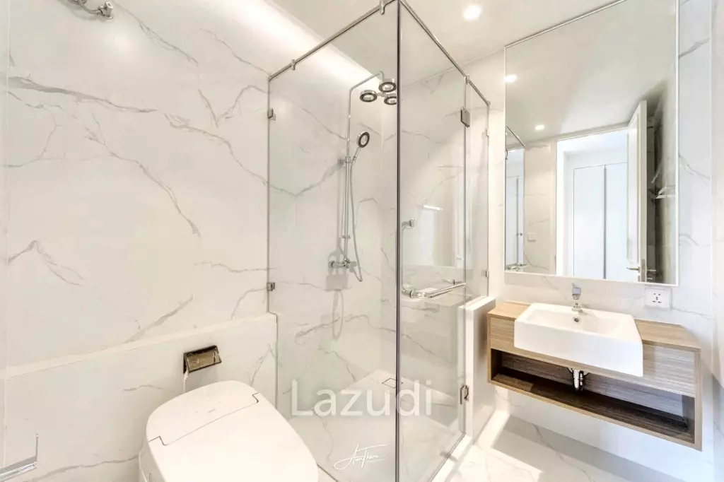 3 Bed 4 Bath 580 SQ.M Heart Ekkamai Soi 10