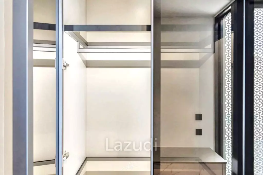 3 Bed 4 Bath 580 SQ.M Heart Ekkamai Soi 10
