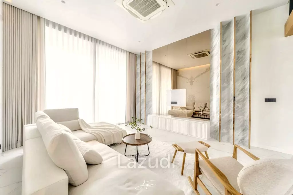 3 Bed 4 Bath 580 SQ.M Heart Ekkamai Soi 10