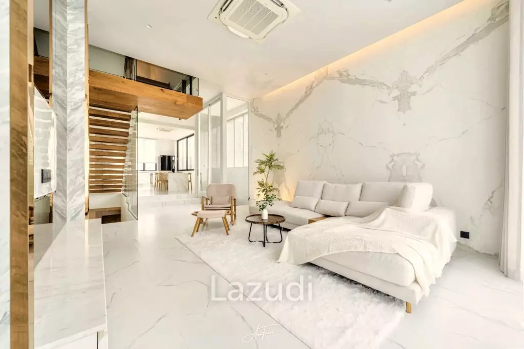 3 Bed 4 Bath 580 SQ.M Heart Ekkamai Soi 10