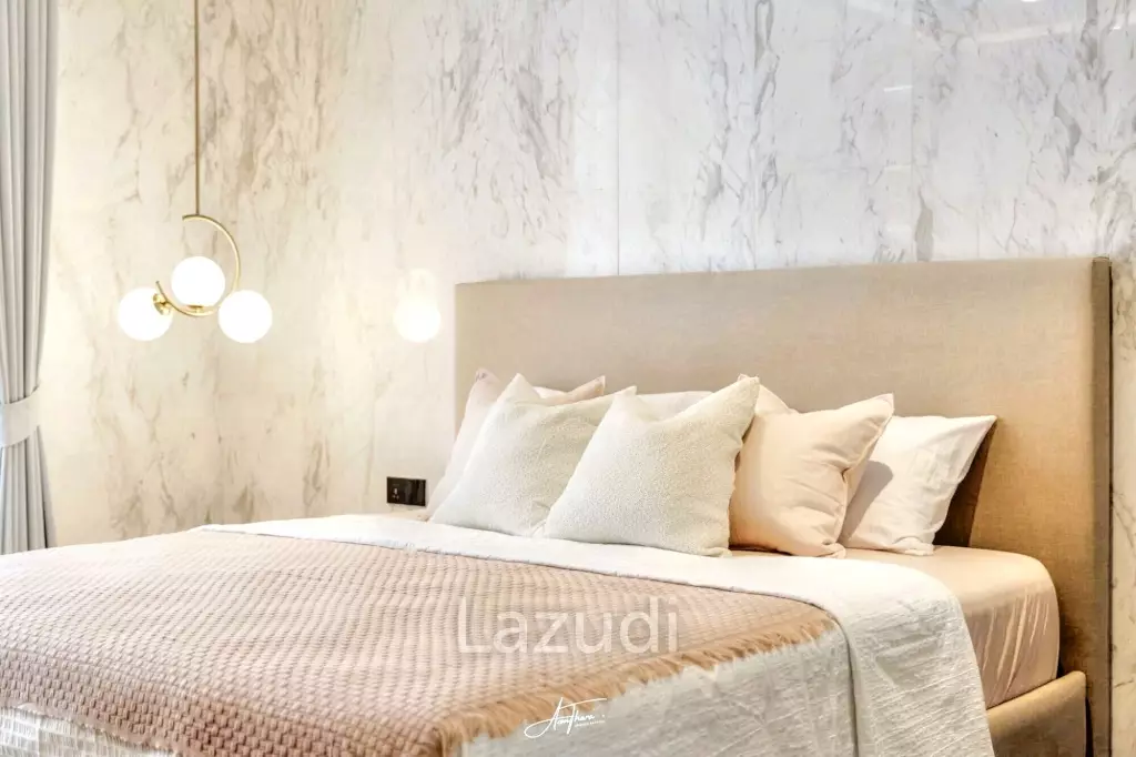 3 Bed 4 Bath 580 SQ.M Heart Ekkamai Soi 10