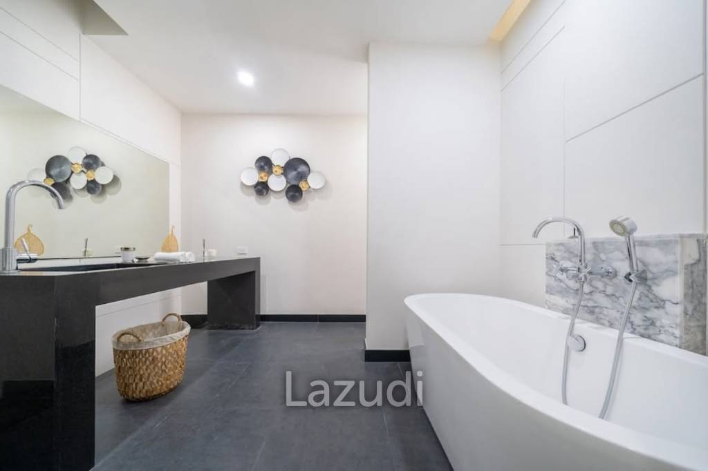Beautiful 3-bedroom pool villa for sale in Pasak