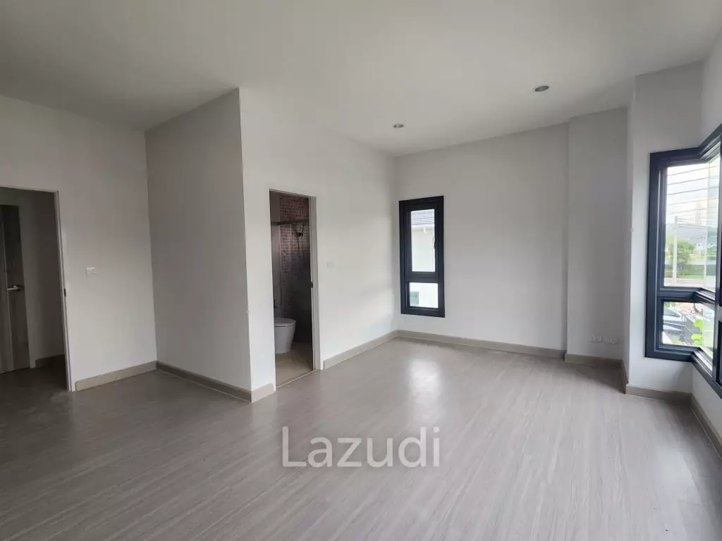 Family-Friendly Modern Home in Supalai Lake Ville Phuket