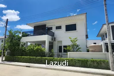 Family-Friendly Modern Home in Supalai Lake Ville Phuket
