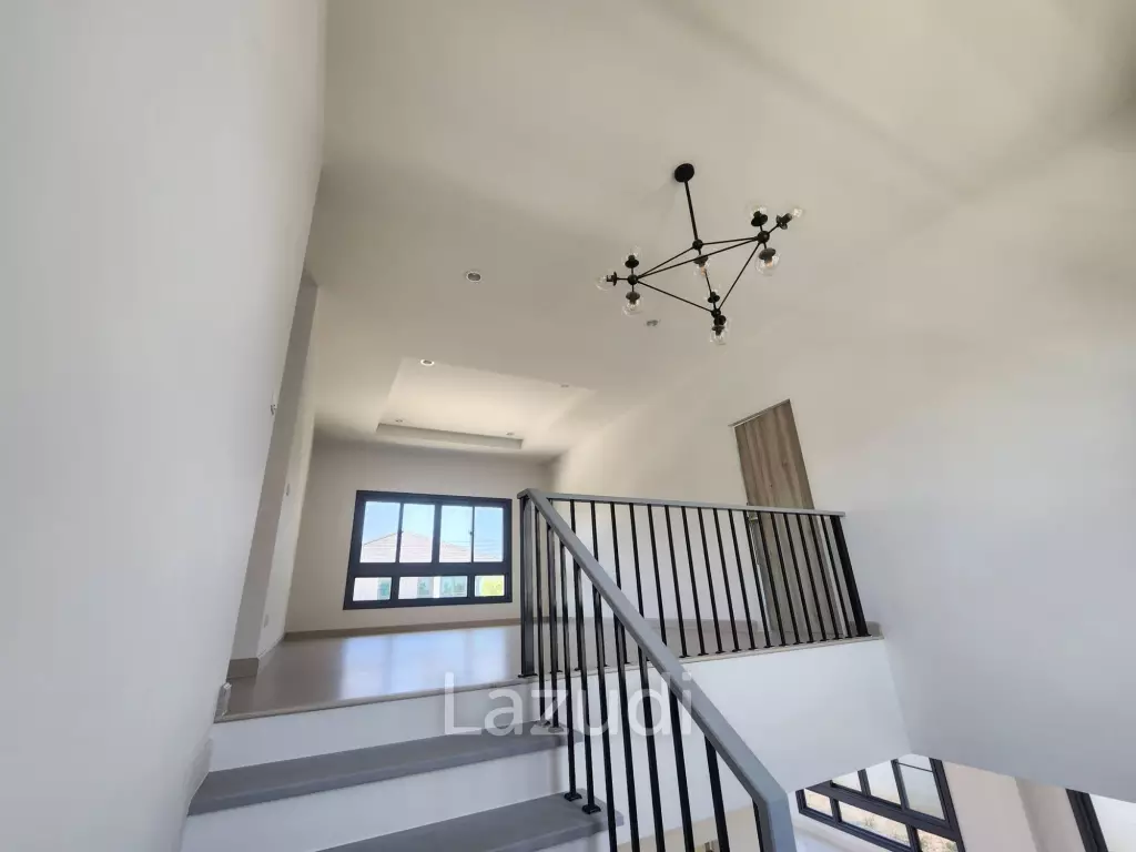 Family-Friendly Modern Home in Supalai Lake Ville Phuket