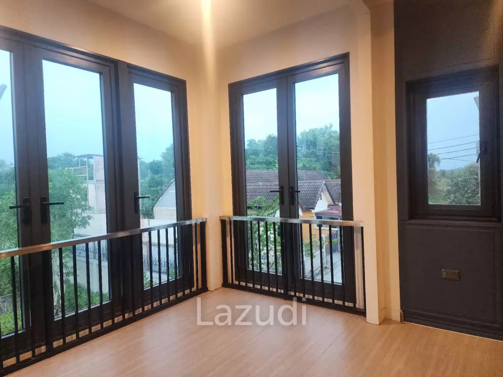 Family-Friendly Modern Home in Supalai Lake Ville Phuket