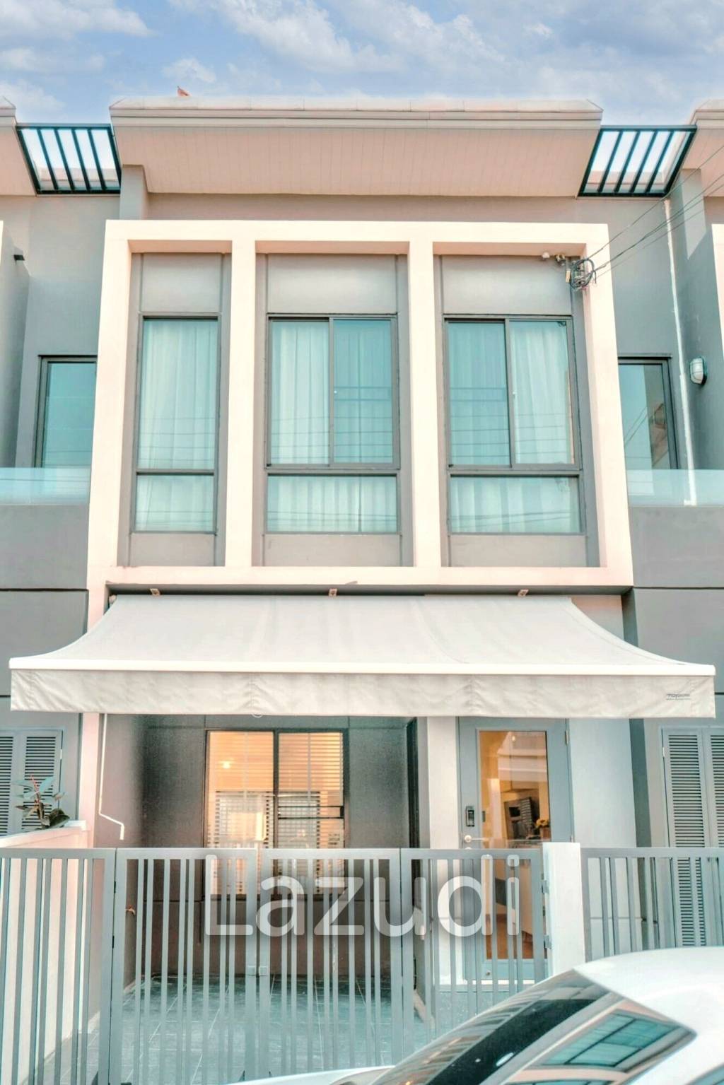 3 Bed 2 Bath 106 SQ.M Pleno Sukhumvit - Bangna