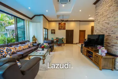 4 Beds 4 Baths 200 SQ.M. Pool  Villa in Jomtien