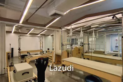 Retail Space for rent in Sukhumvit 39 (Available May 2025)