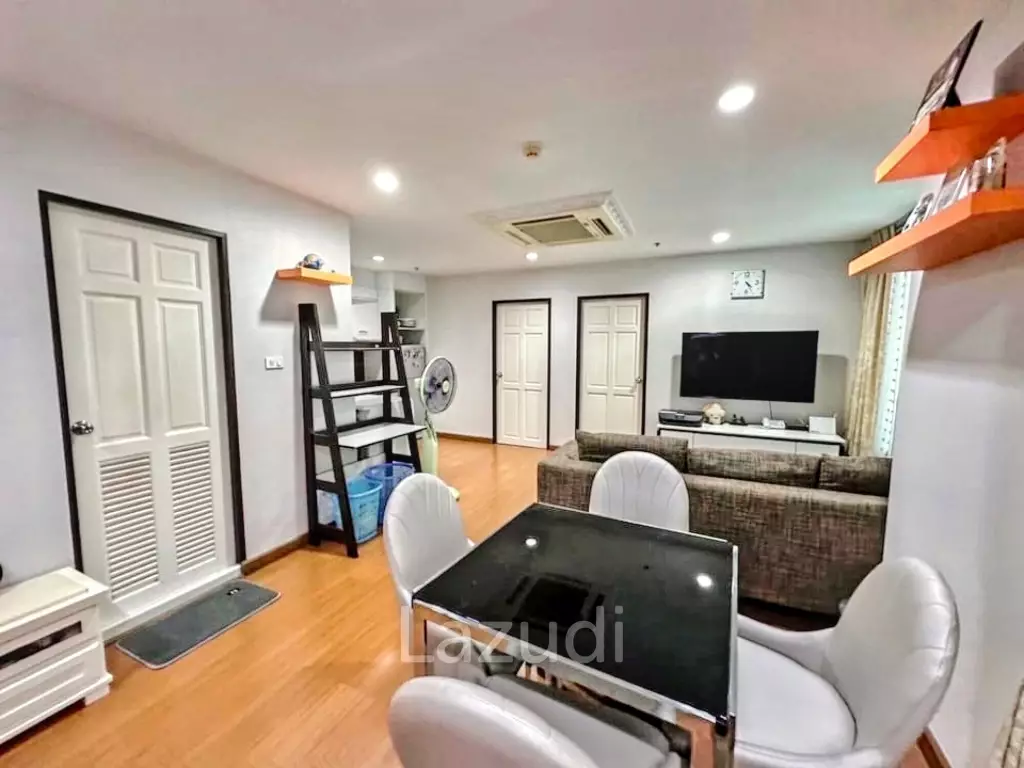 2 Bed 1 Bath 61 SQ.M Sukhumvit Living Town