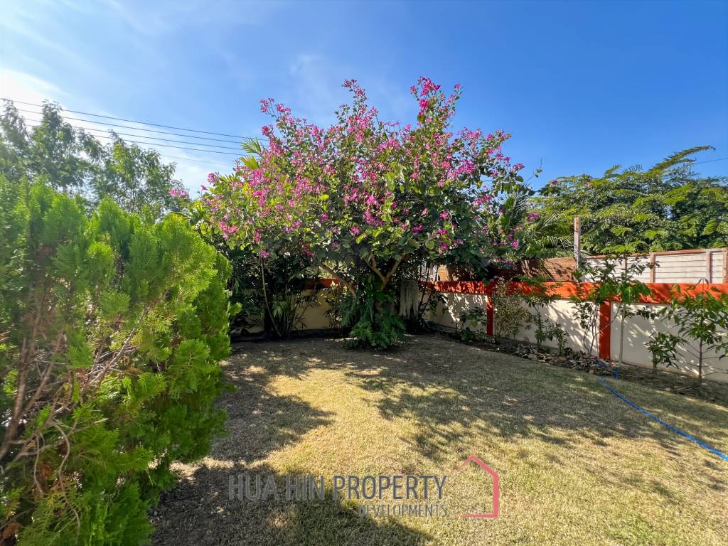 2 Bedroom Villa with Private Pool in Wang Pong, Pran Buri