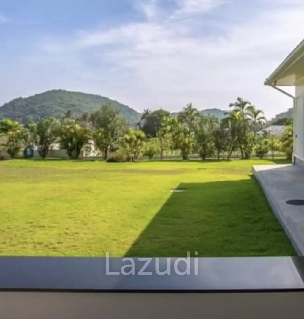 LUXURY VILLA NEAR PINEAPPLE GOLF COURSE : 3 bed stunning 360 mountain views