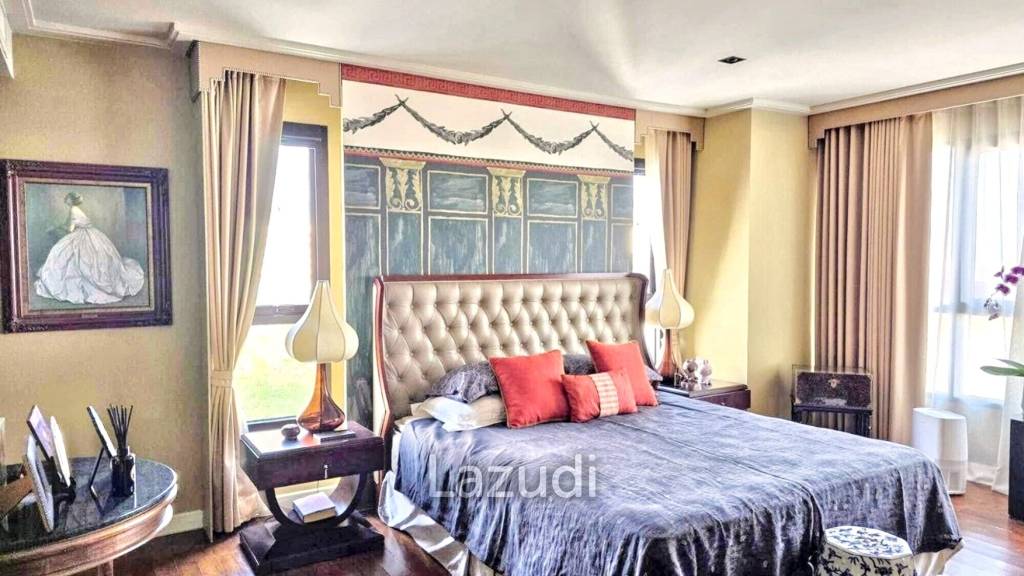 2 Beds 2 Baths  169  SQ.M The lanai Sathorn