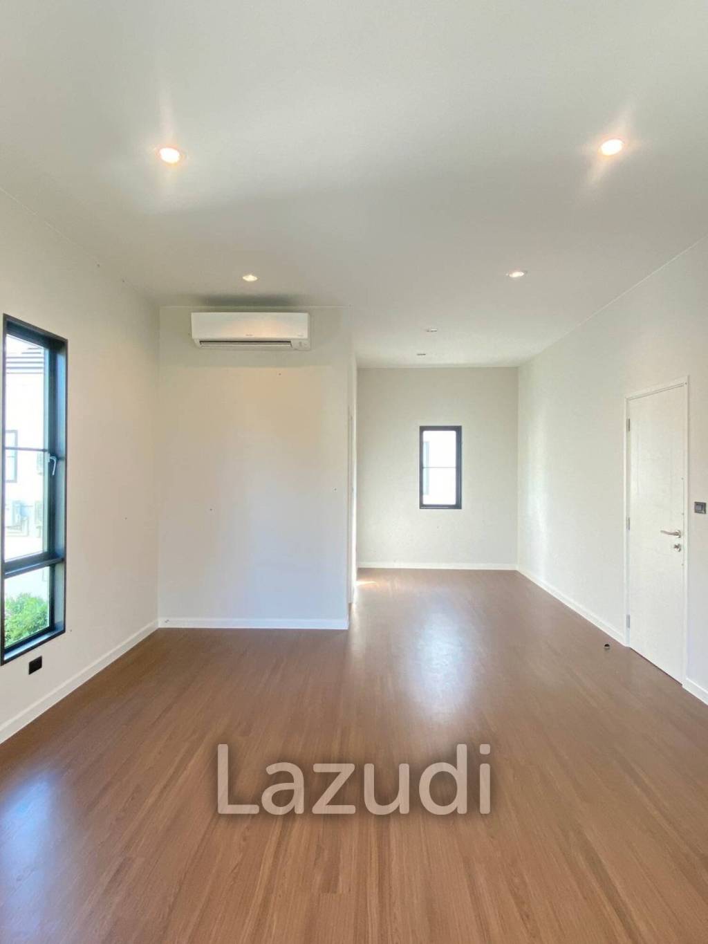 4 Bed 4 Bath 247 SQ.M SETTHASIRI Bangna KM.10