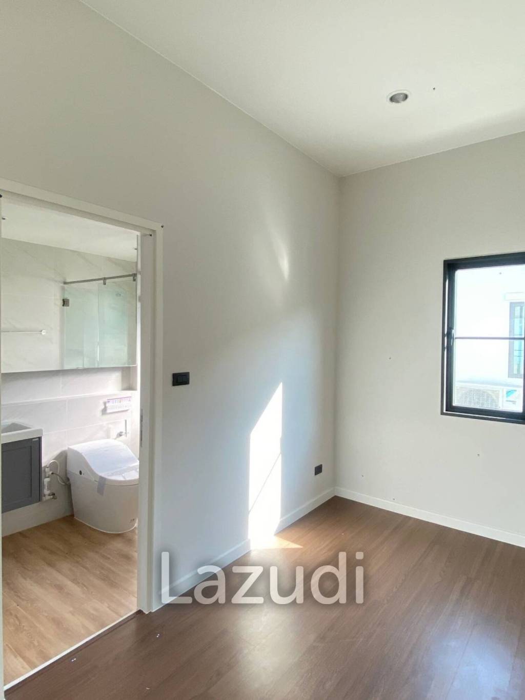 4 Bed 4 Bath 247 SQ.M SETTHASIRI Bangna KM.10