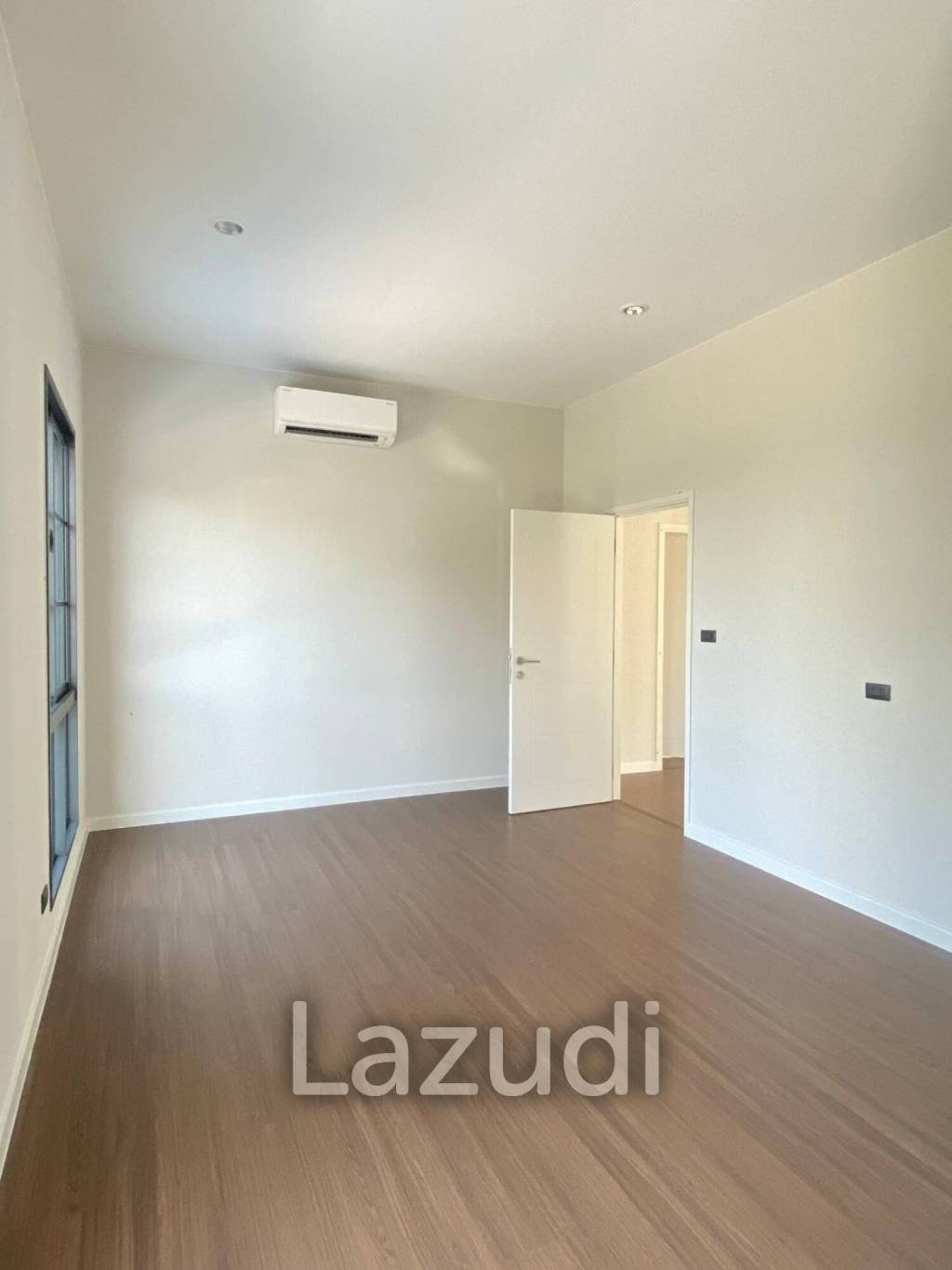 4 Bed 4 Bath 247 SQ.M SETTHASIRI Bangna KM.10