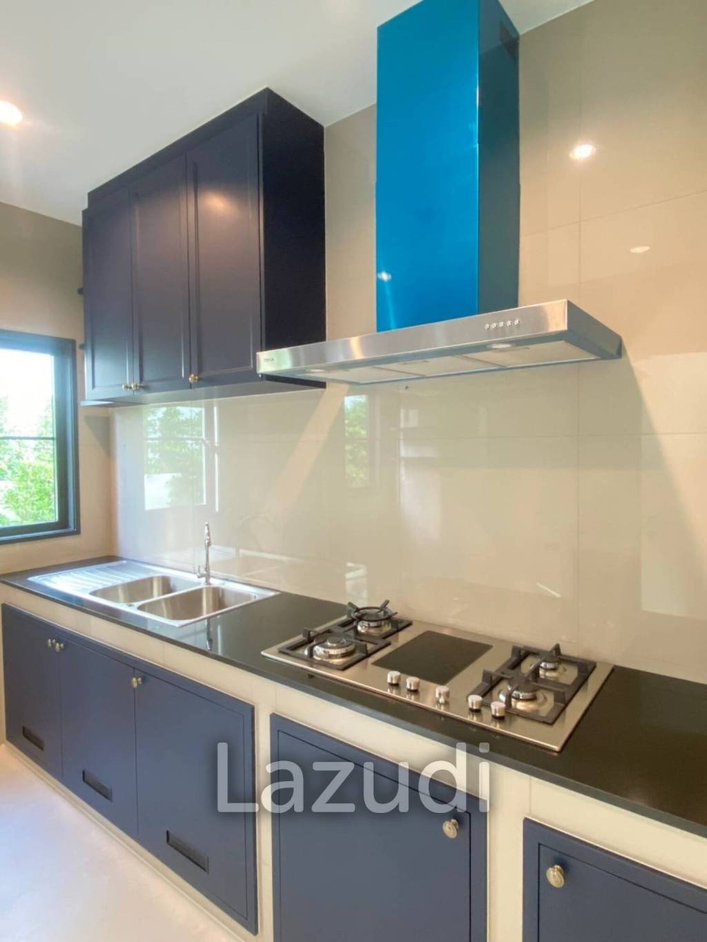 4 Bed 4 Bath 247 SQ.M SETTHASIRI Bangna KM.10