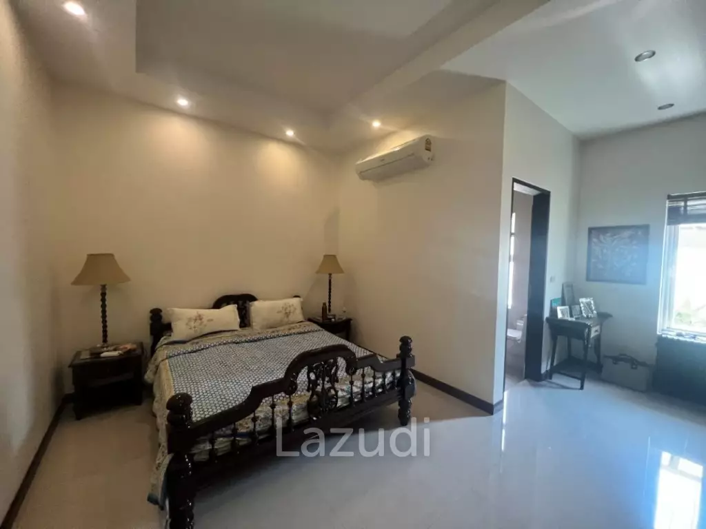 PALM VILLAS : 4 bed modern pool villa