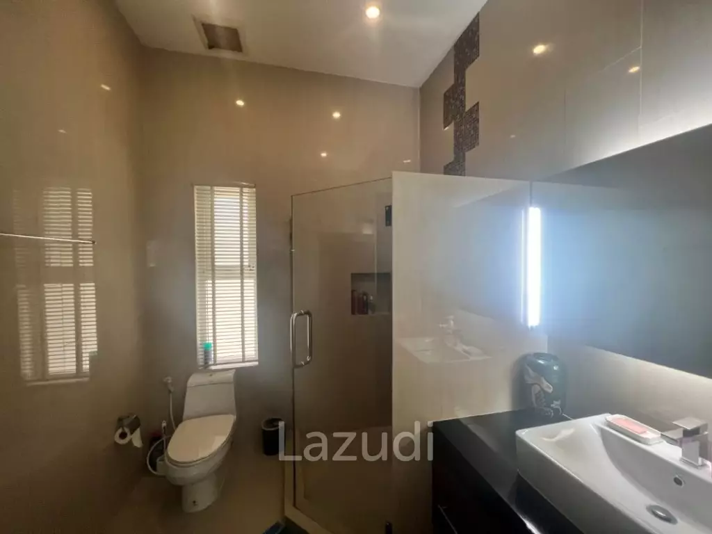 PALM VILLAS : 4 bed modern pool villa