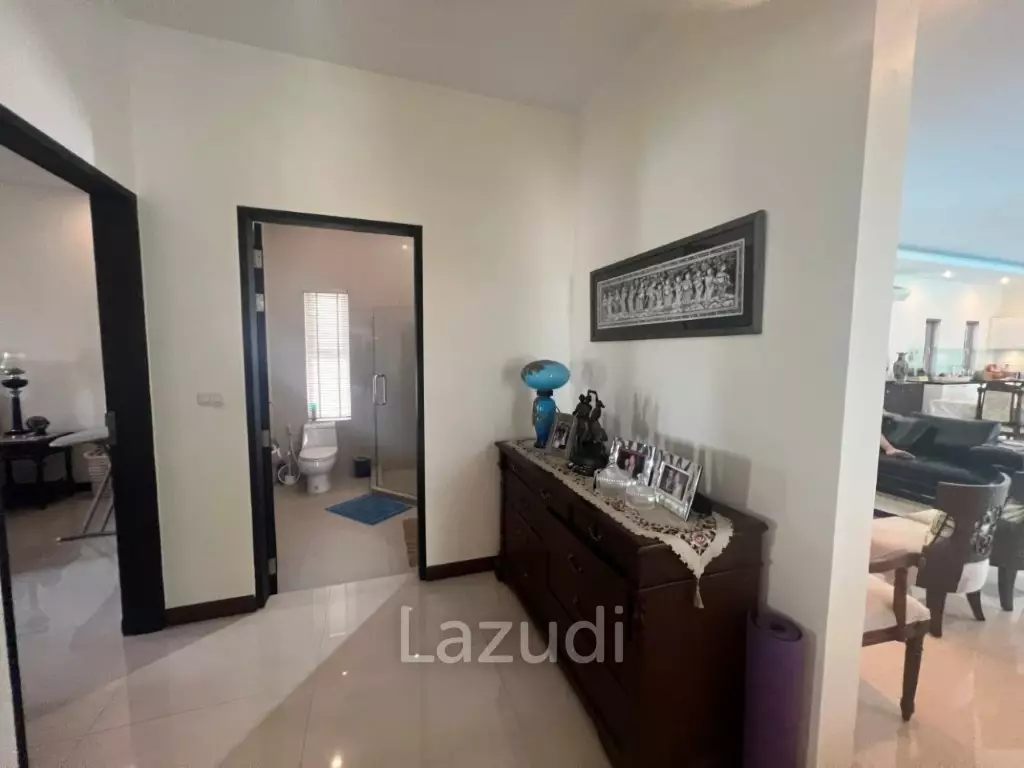 PALM VILLAS : 4 bed modern pool villa
