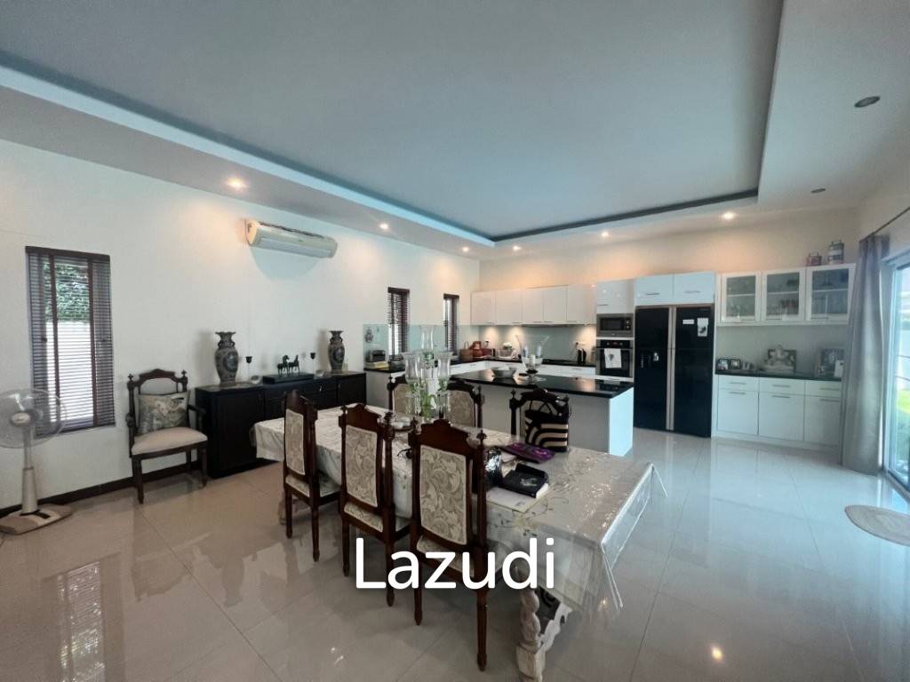 704 Sqm 4 Bed 4 Bath Villa For Sale