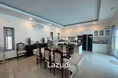 PALM VILLAS : 4 bed modern pool villa