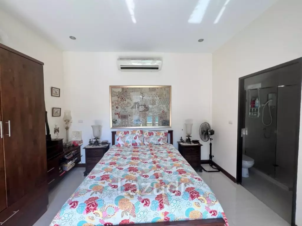 PALM VILLAS : 4 bed modern pool villa
