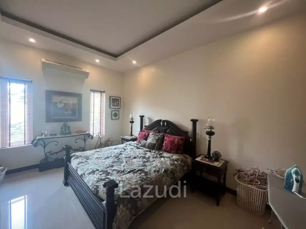 PALM VILLAS : 4 bed modern pool villa