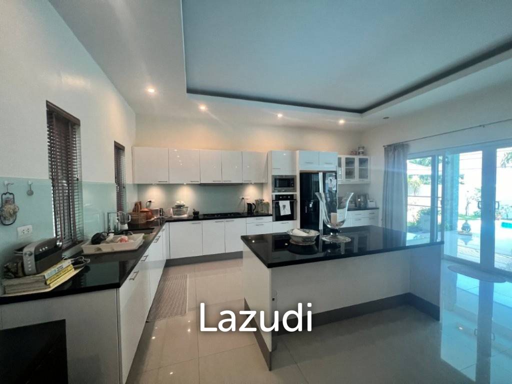 704 Sqm 4 Bed 4 Bath Villa For Sale