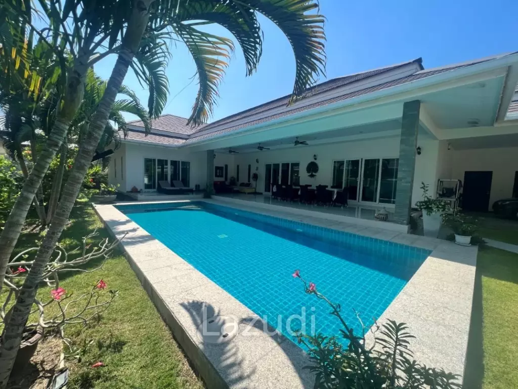 PALM VILLAS : 4 bed modern pool villa