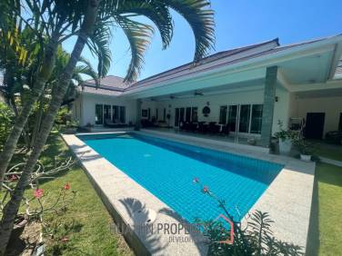 PALM VILLAS : 4 bed modern pool villa