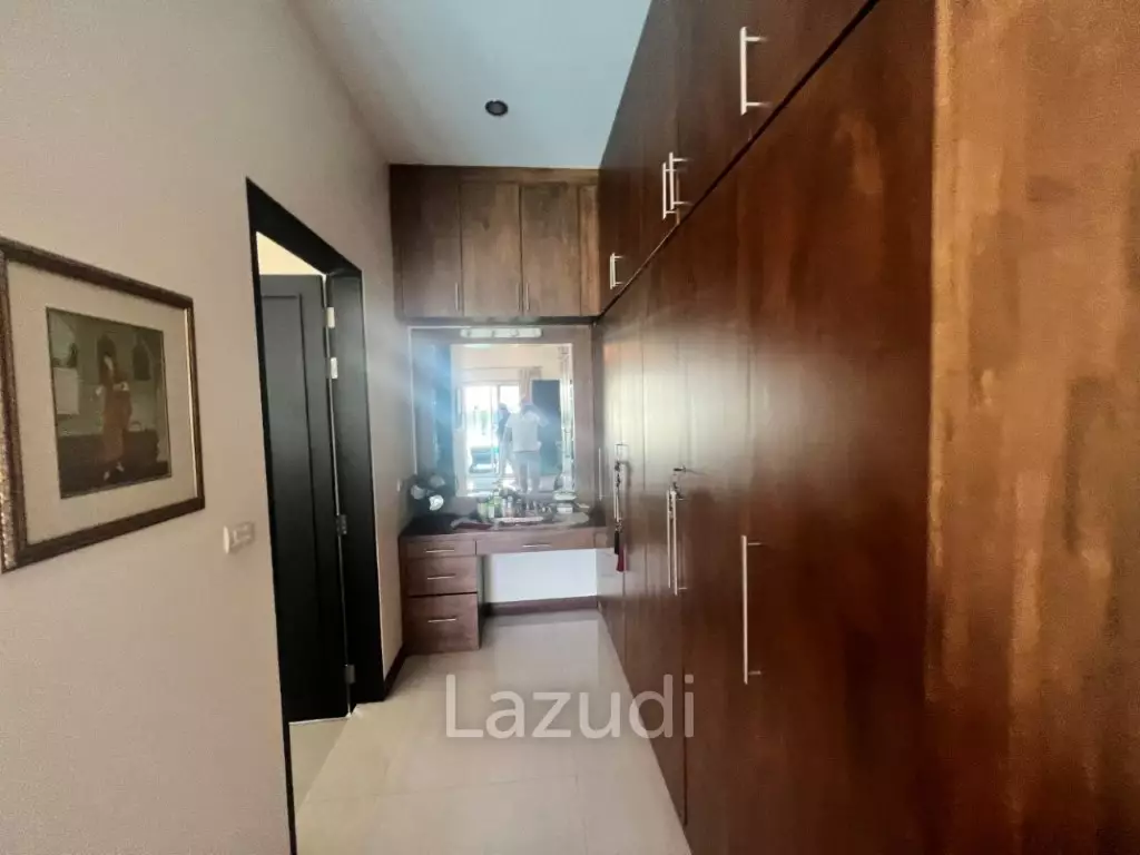 PALM VILLAS : 4 bed modern pool villa