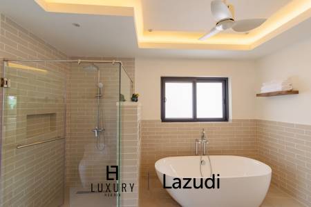 1,092 qm 3 Bett 3 Bad Villa Für Verkauf