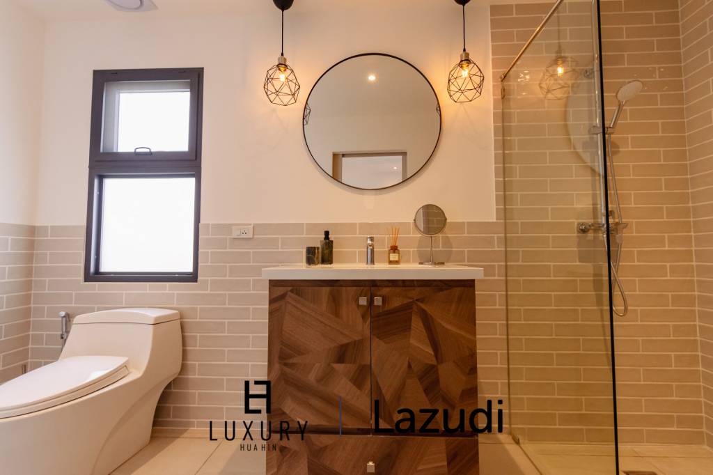 1,092 qm 3 Bett 3 Bad Villa Für Verkauf