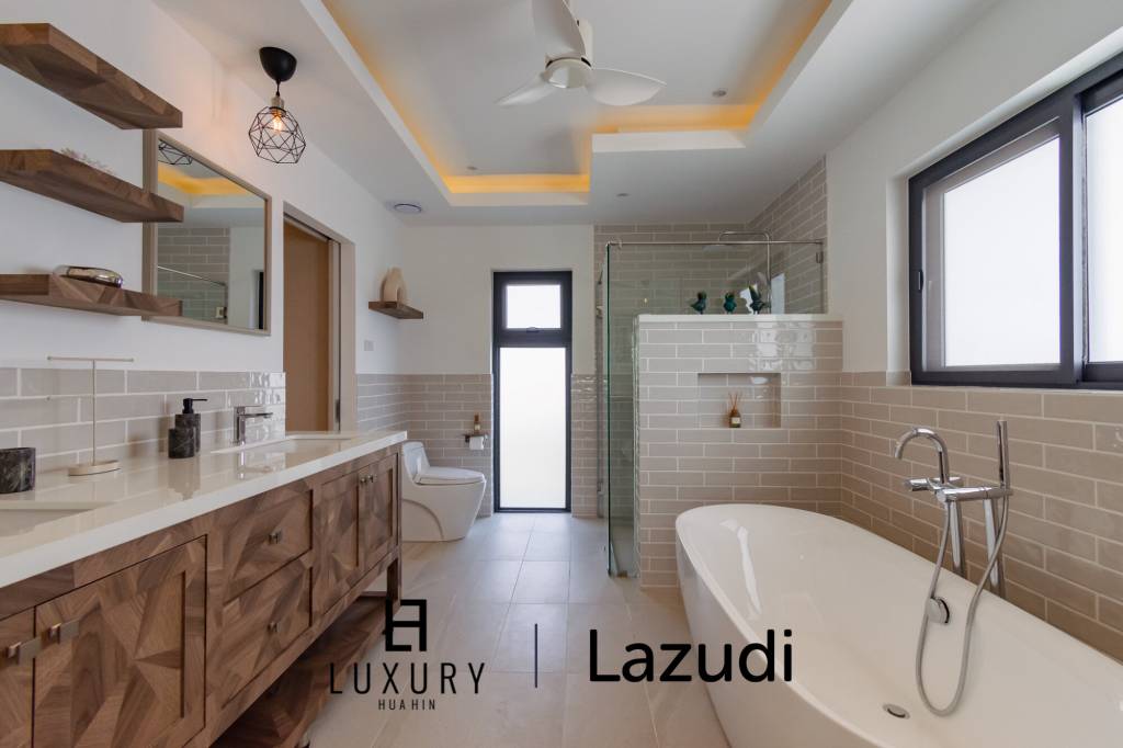 1,092 qm 3 Bett 3 Bad Villa Für Verkauf